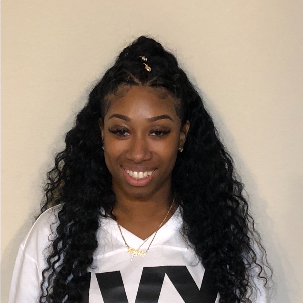 Meet your Posher, Sophia